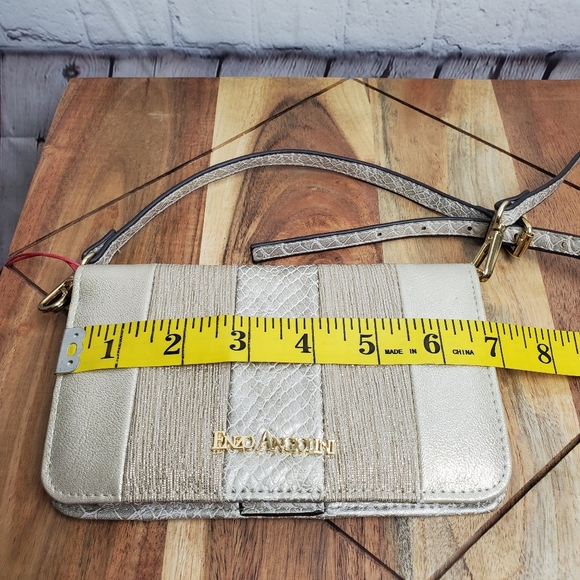 Enzo Angolini Crossbody Wallet - Picture 7 of 8